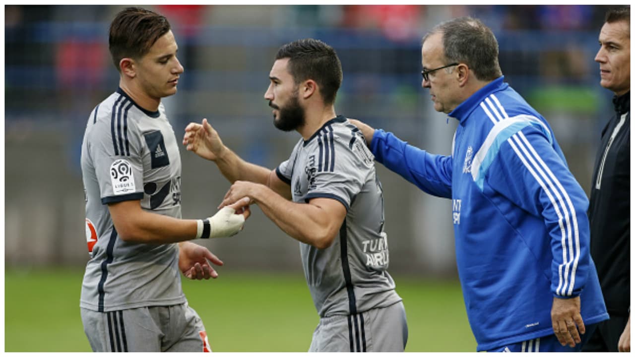 Bielsa metiendo a Alessandrini por Thauvin en el Marsella.
