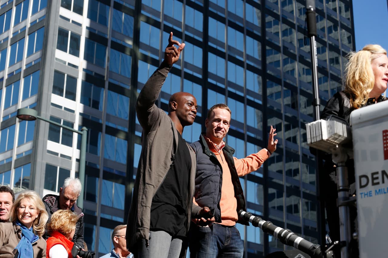 La ciudad de Denver festejó a sus Broncos por el triunfo logrado en el Super Bowl 50. Miles de fans se dieron cita en las calles para ver a sus héroes desfilar por las principales calles de la ciudad.