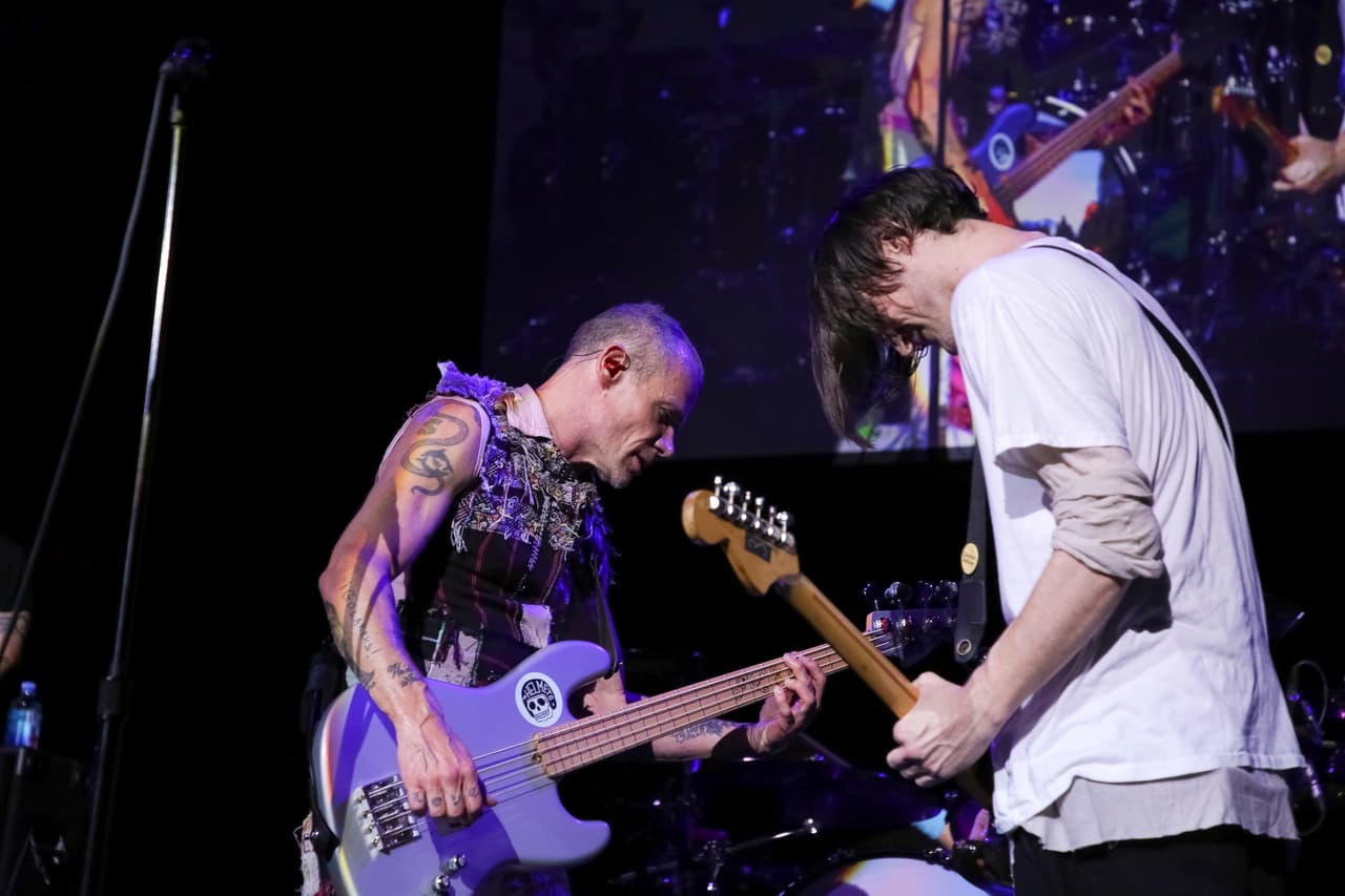 Por otra parte, el ya conocido ‘Stand Up for Heroes’, será transmitido por internet.