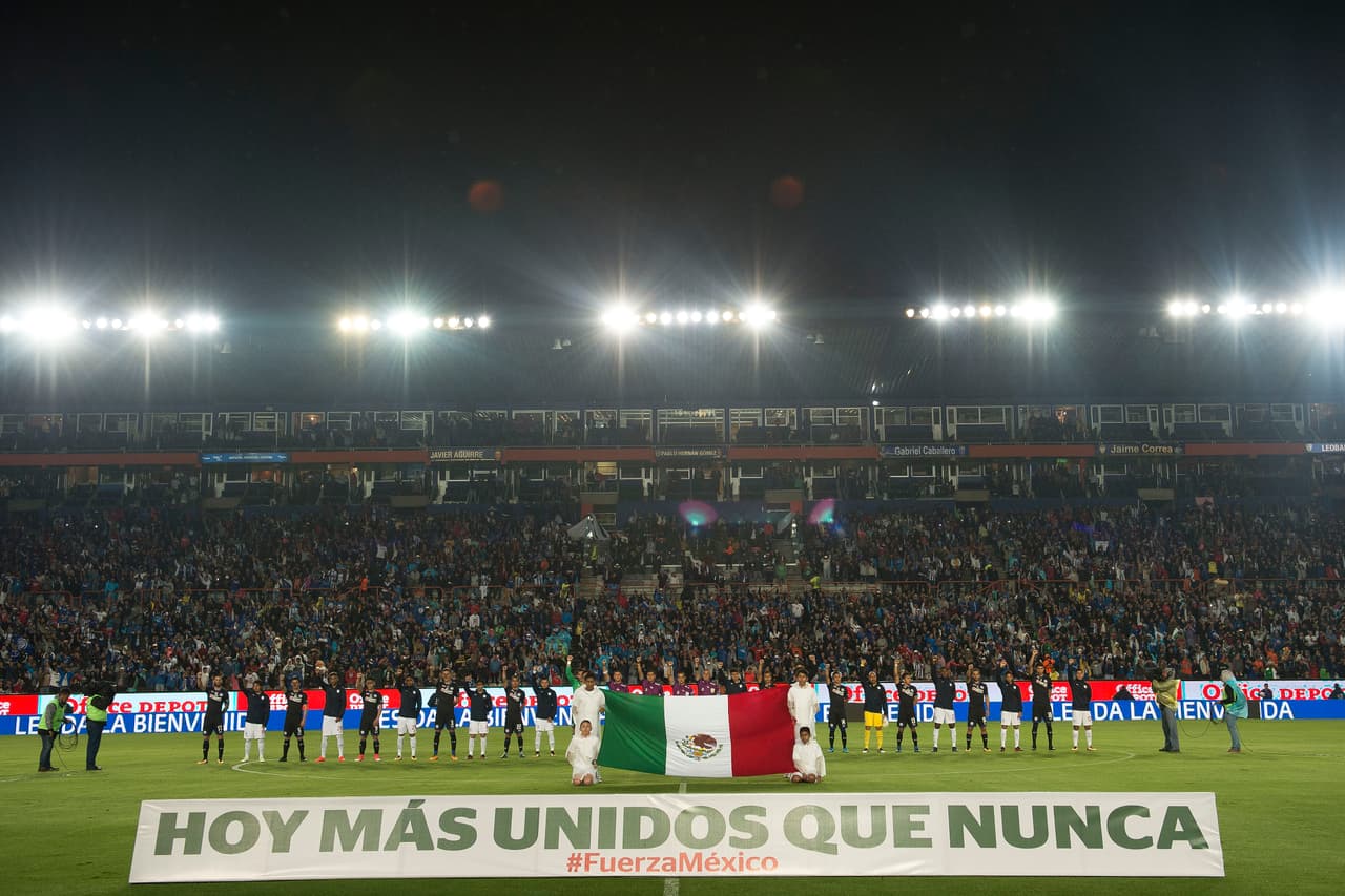 Muestras de apoyo en la Liga MX: Pachuca 4-0 Cruz Azul