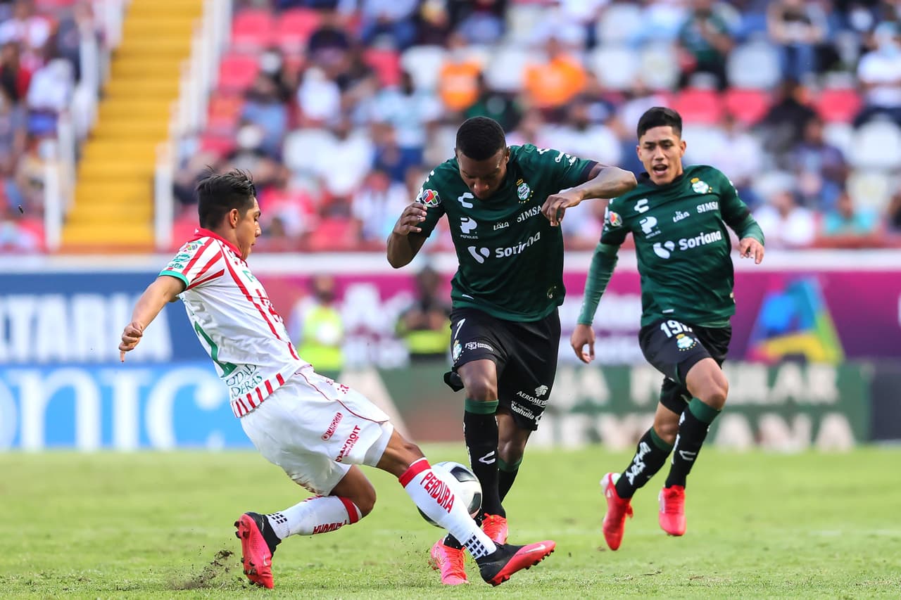 Juan Otero, Jesús Ocejo y Diego Valdés son los encargados de anotar los primeros tres goles del Apertura 2021 en la goleada de Santos 0-3 sobre Necaxa.
