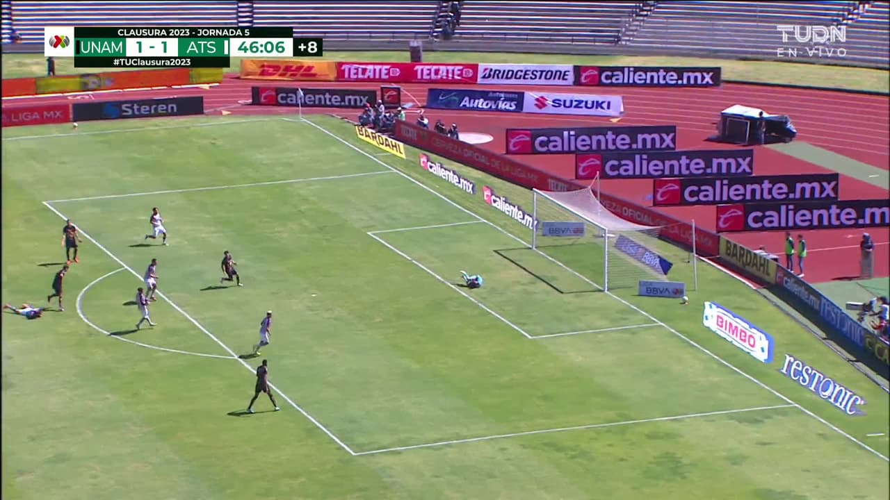 ¡TIRO ATAJADO! disparo por Juan Dinenno.