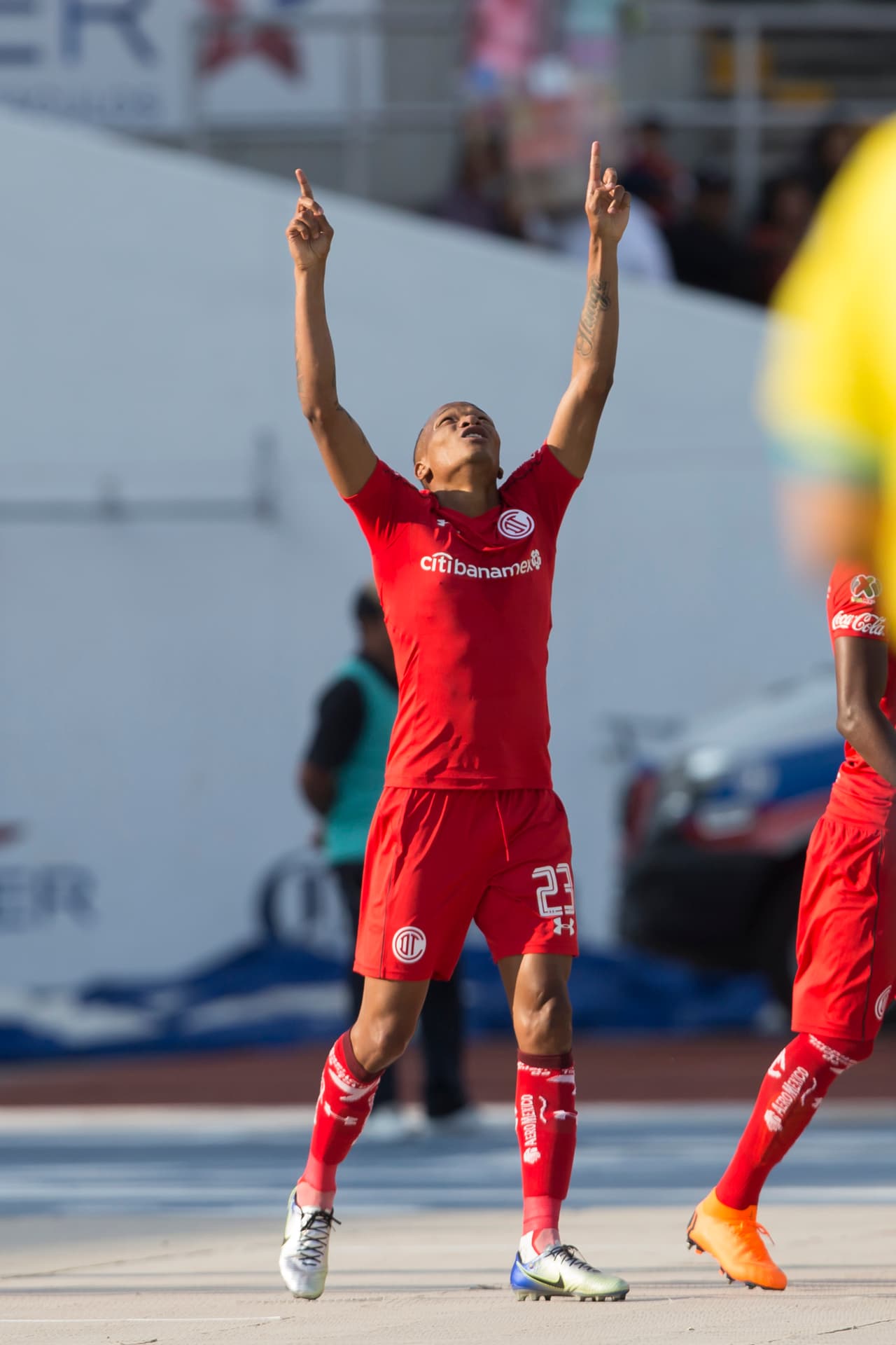 Luis Quiñones marcó un doblete ante su ex equipo y lo celebró en grande. El 'peor error de su carrera' fue liquidado.
