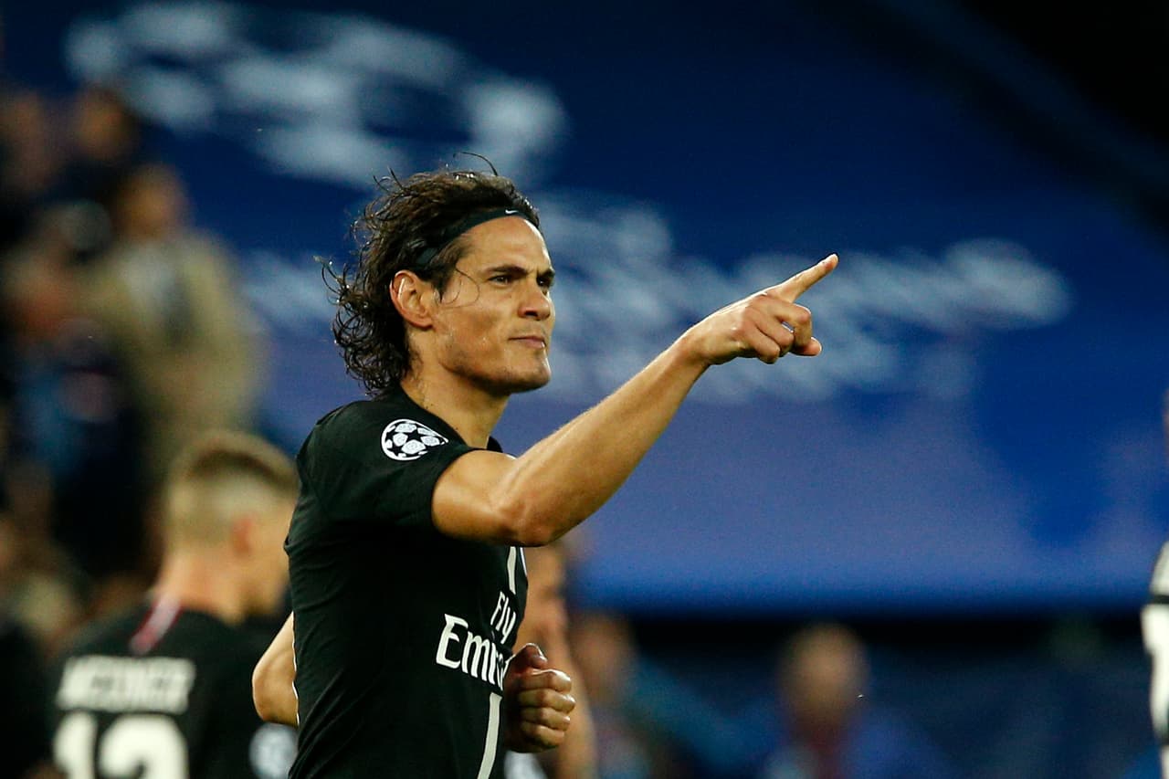 El goleador Edinson Cavani no se quedó por fuera del marcador y puso el 3-0 al minuto 37 del primer tiempo.