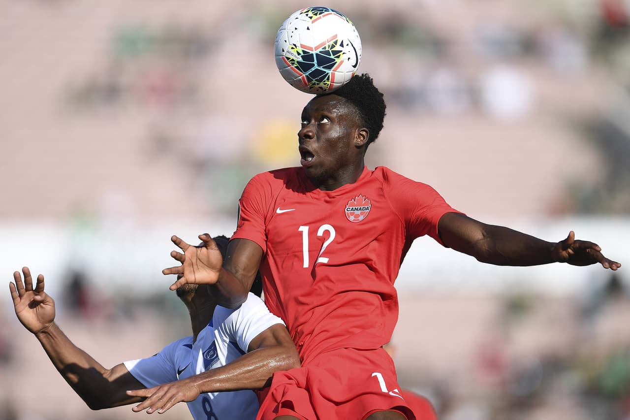 3. Alphonso Davies (Canadá) - 11.2 millones de dólares.