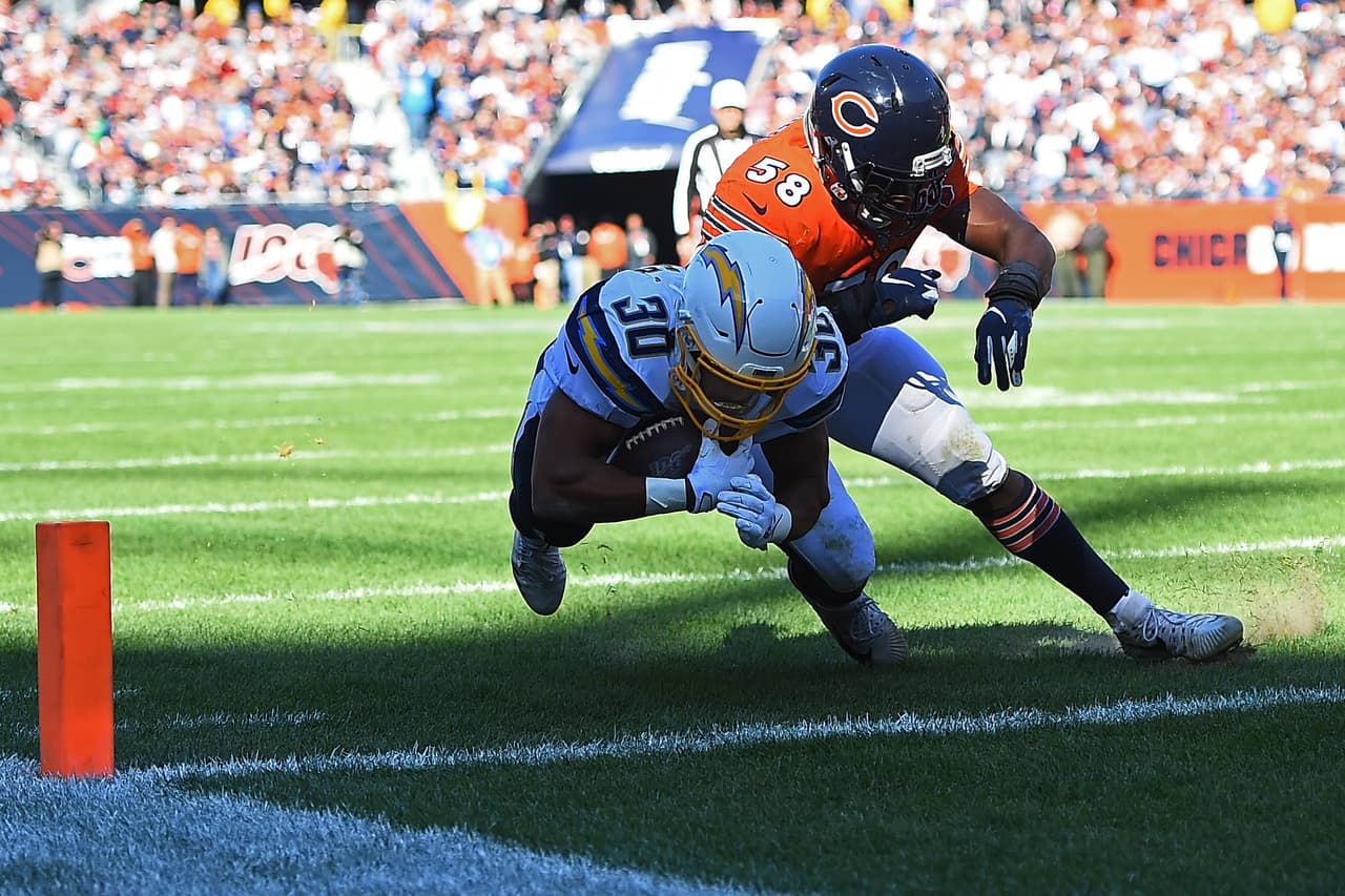 Los pateadores fueron protagonistas, pero las clásicas atrapadas y tacleadas forman parte de las mejores fotos en la Semana 8.