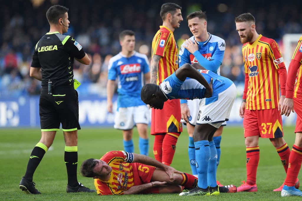 Lecce obtiene una victoria cómoda ante el Napoli de Gattuso con 3-2. El último tanto para la escuadra napolitana cayó en el minuto 89 por parte de Callejón. El mexicano Hirving Lozano entró al minuto 76 del partido.