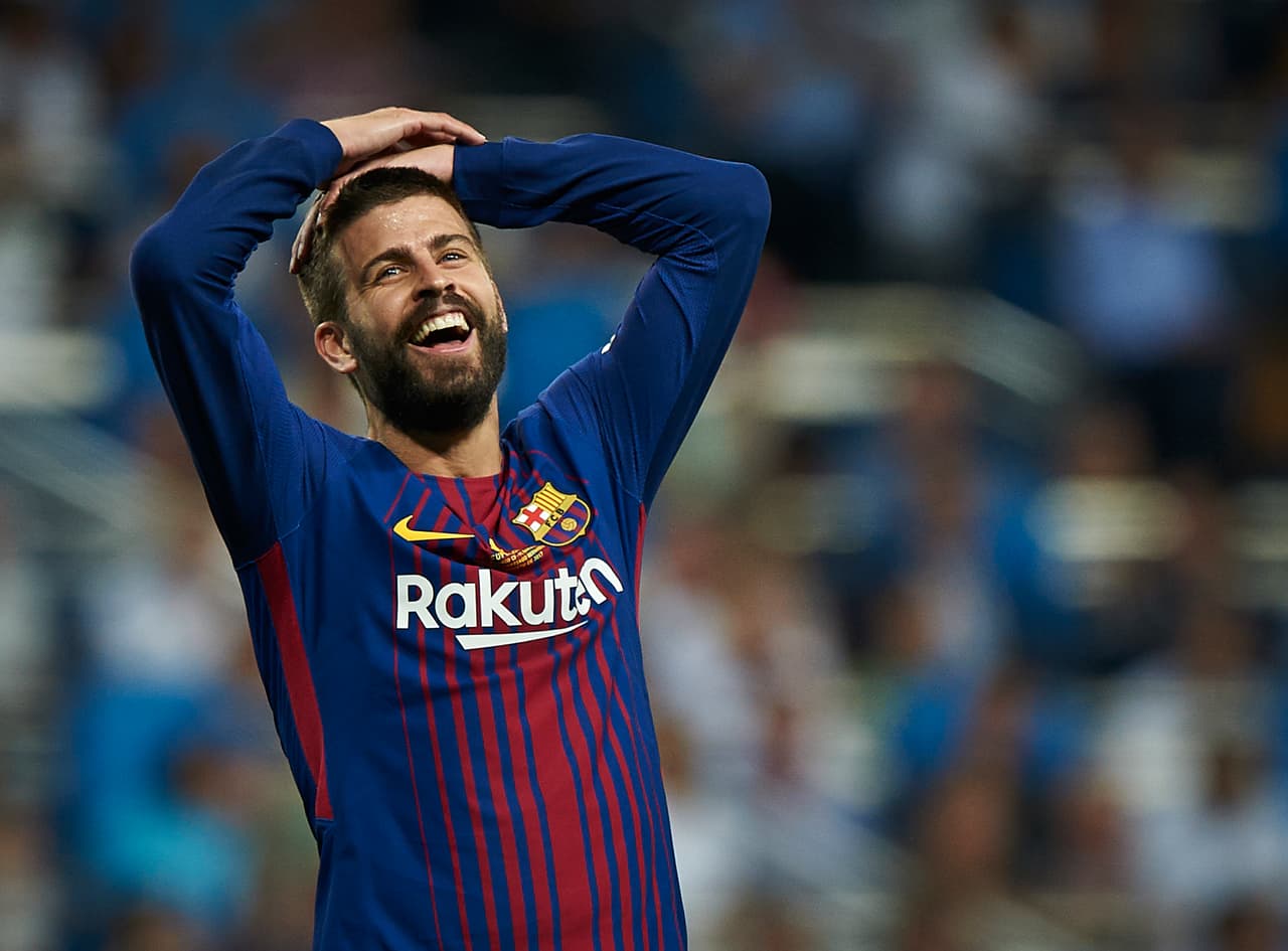 MADRID, SPAIN - AUGUST 16: Gerard Pique of Barcelona reacts during the Supercopa de Espana Supercopa Final 2nd Leg match between Real Madrid and FC Barcelona at Estadio Santiago Bernabeu on August 16, 2017 in Madrid, Spain. (Photo by fotopress/Getty Images)