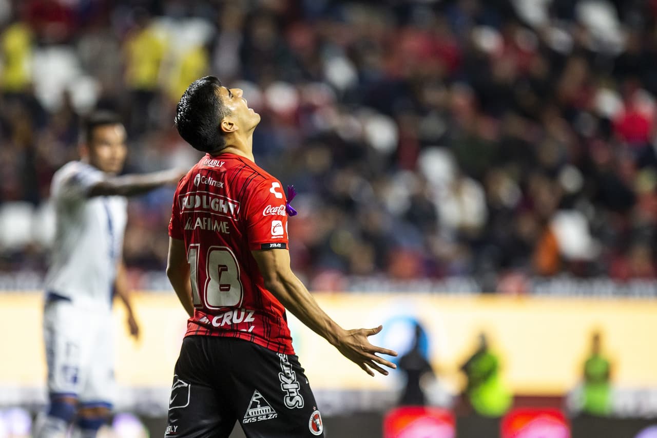 Con solitario gol de Christian Tabó, los Camoteros le pegan a los Xolos en su casa.