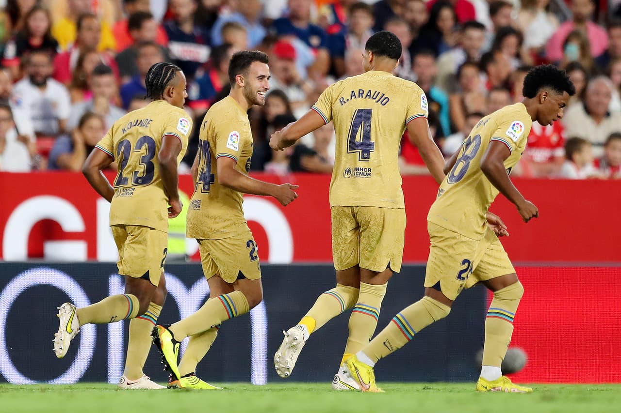 Eric García al minuto 50' logró su primer tanto como profesional tras una gran asistencia de Koundé.