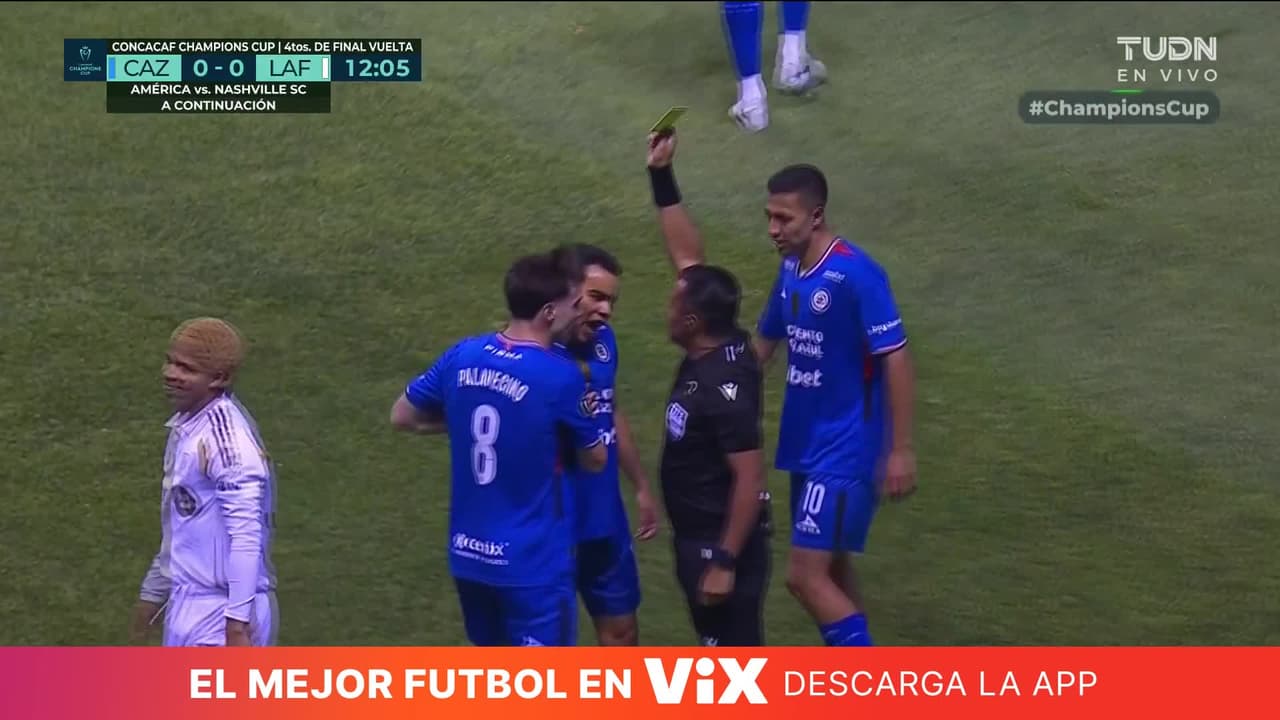 ¡Lluvia de tarjetas! No hemos llegado al minuto 15' y Cruz Azul ya tiene a 4 con amarilla