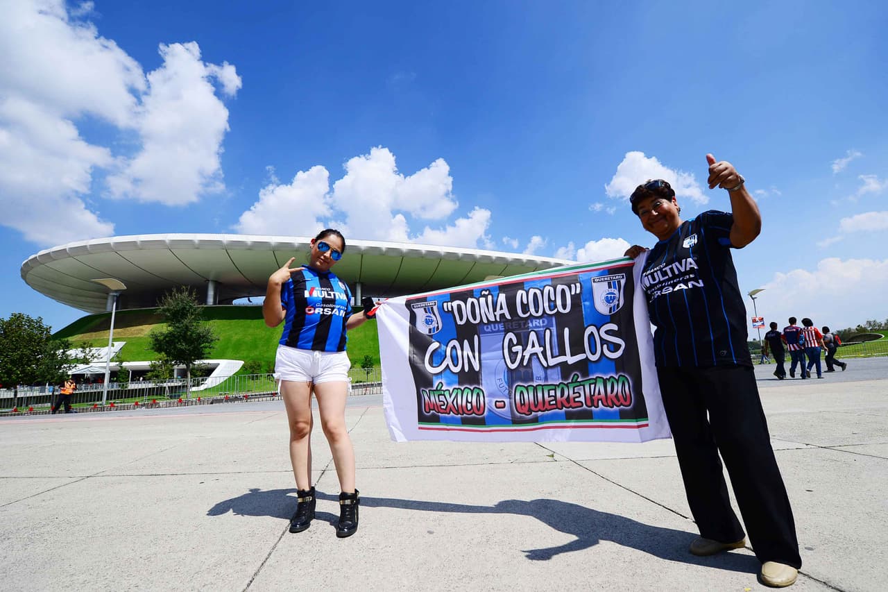 El colorido de la afición en la Jornada 9