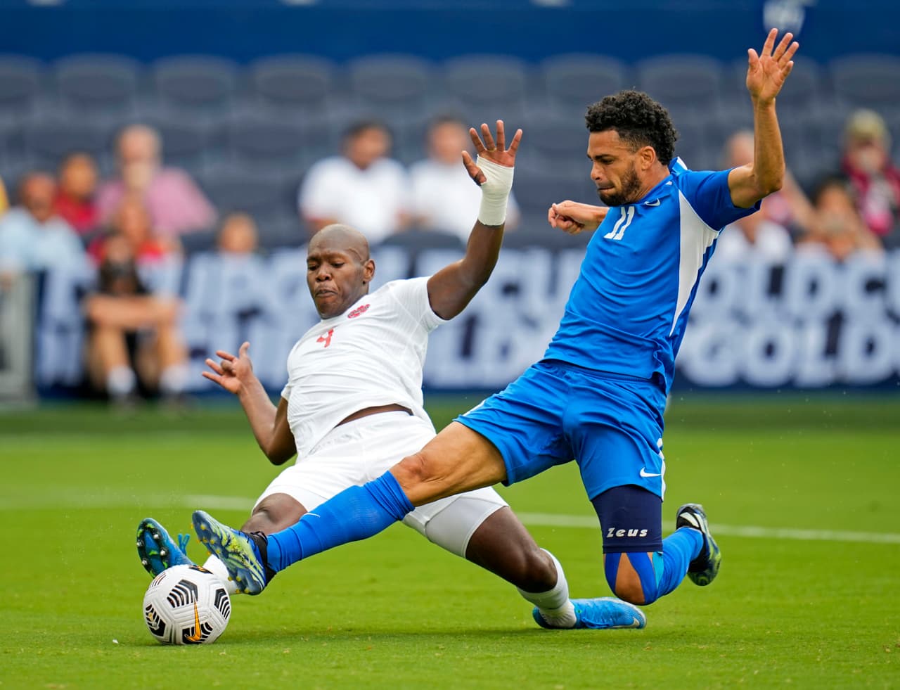 El esfuerzo de Canadá fue colectivo, y del mismo participó Kamal Miller, jugador de CF Montréal.
<br>