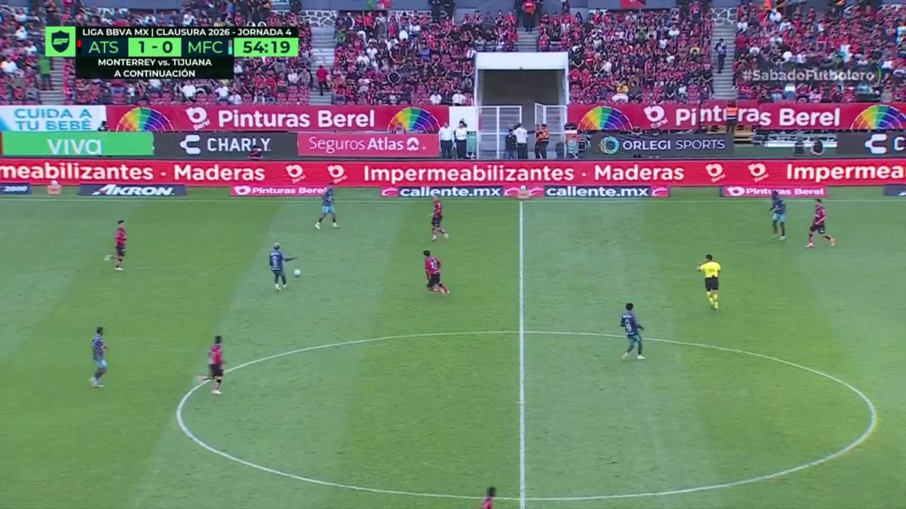 ¡TIRO ATAJADO! disparo por Sergio Hernández.