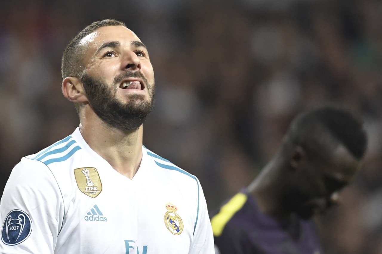 Benzema erró varias oportunidades claras de gol, una incluso frente al arco de su compatriota Hugo Lloris en el segundo tiempo.