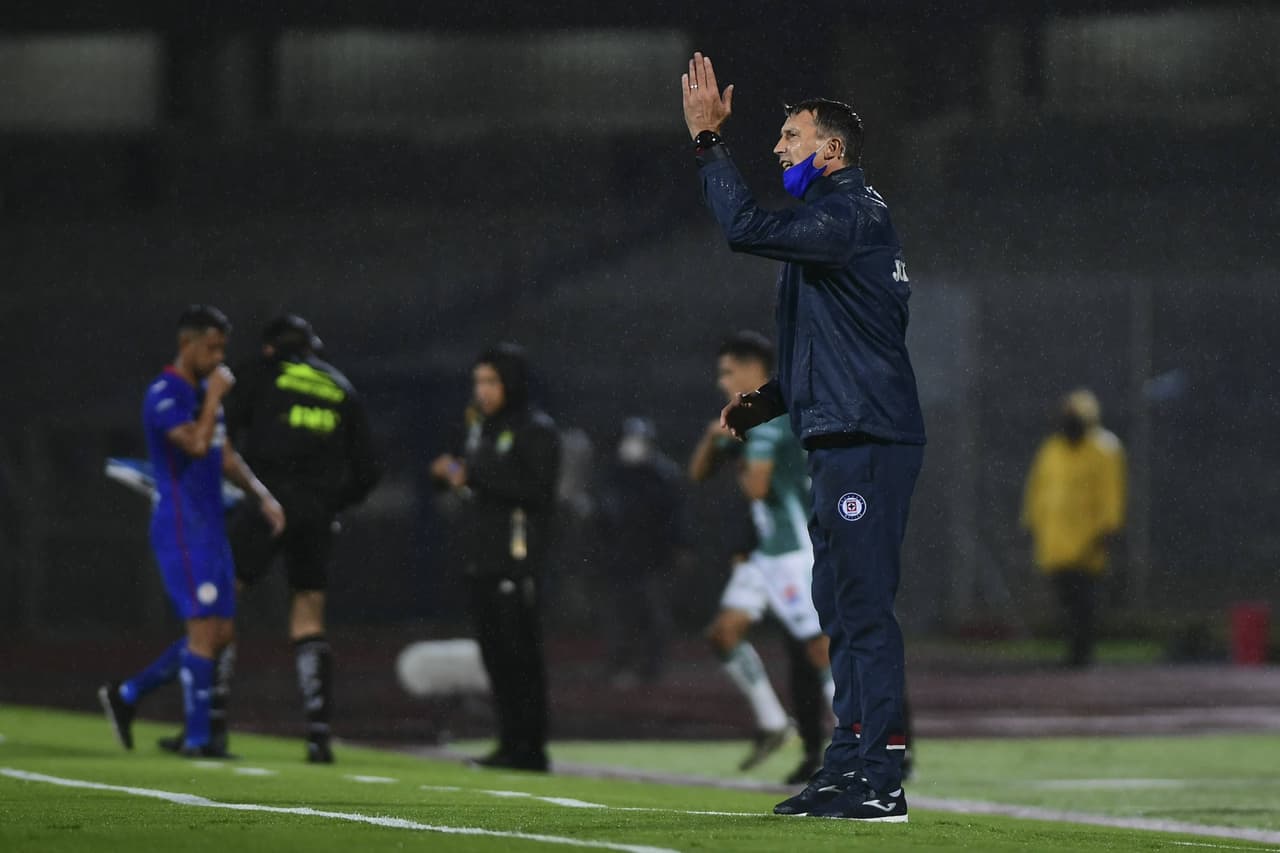 Cruz Azul dedicó el triunfo a 'Cata', pero no lo extraña