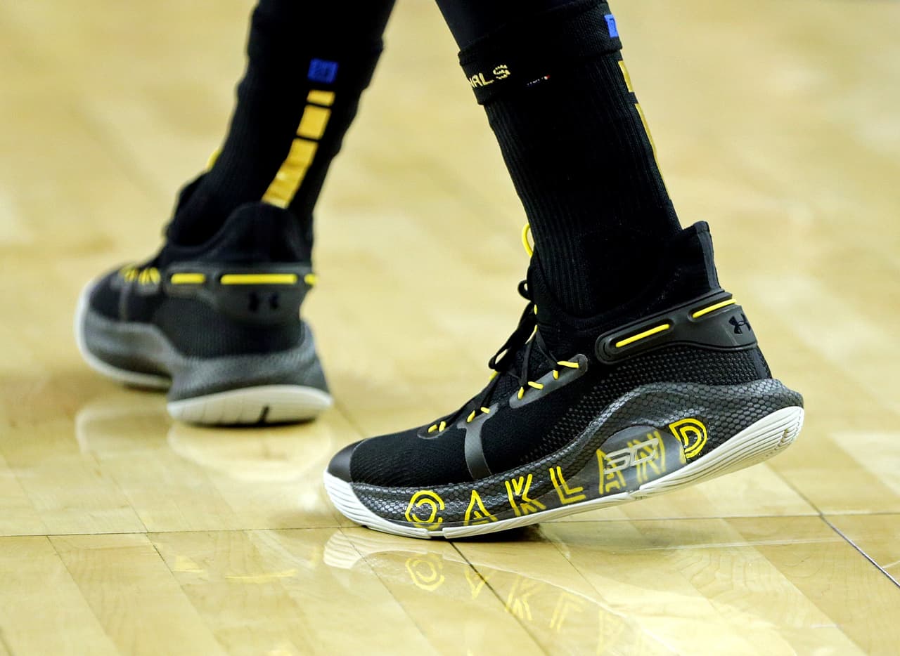 Se llegó la fecha del Juego 3 de las Finales NBA en la costa oeste de los Estados Unidos cuando Oracle Arena recibió de nuevo la lucha por el cetro de la mejor liga de baloncesto del mundo. Así fue como llegaron al recinto los jugadores tanto de Toronto Raptors como de Golden State Warriors.