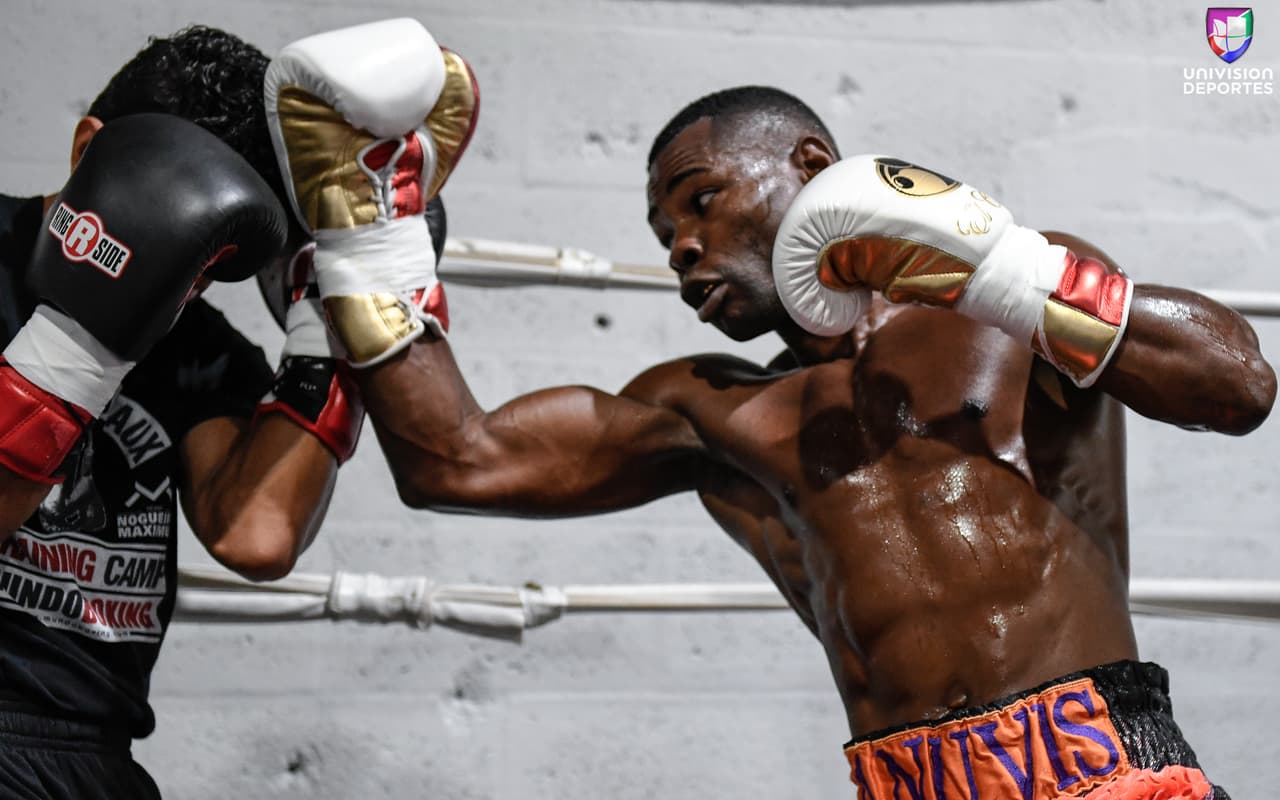 El boxeador cubano está listo para su combate ante el ucraniano del 9 de diciembre en Nueva York. En un duelo de campeones Olímpicos y mundiales.