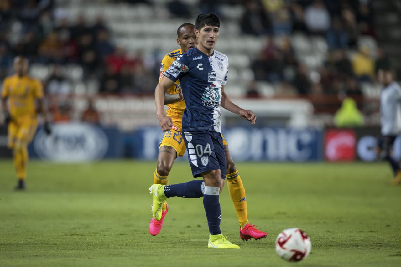 Pachuca consuma su primer triunfo del Clausura 2020 ante unos Tigres sin fondo ni forma.