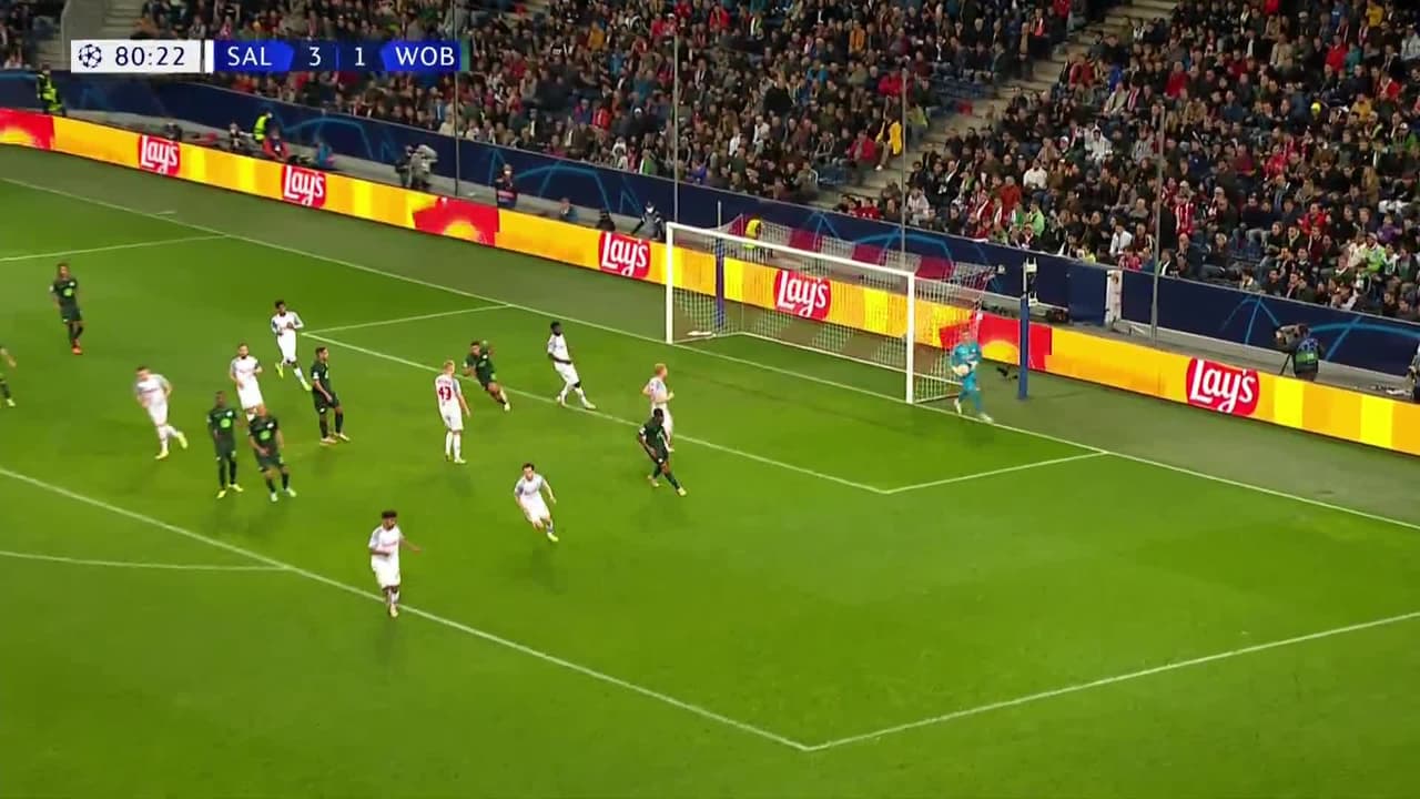 ¡TIRO ATAJADO! disparo por Maximilian Arnold.