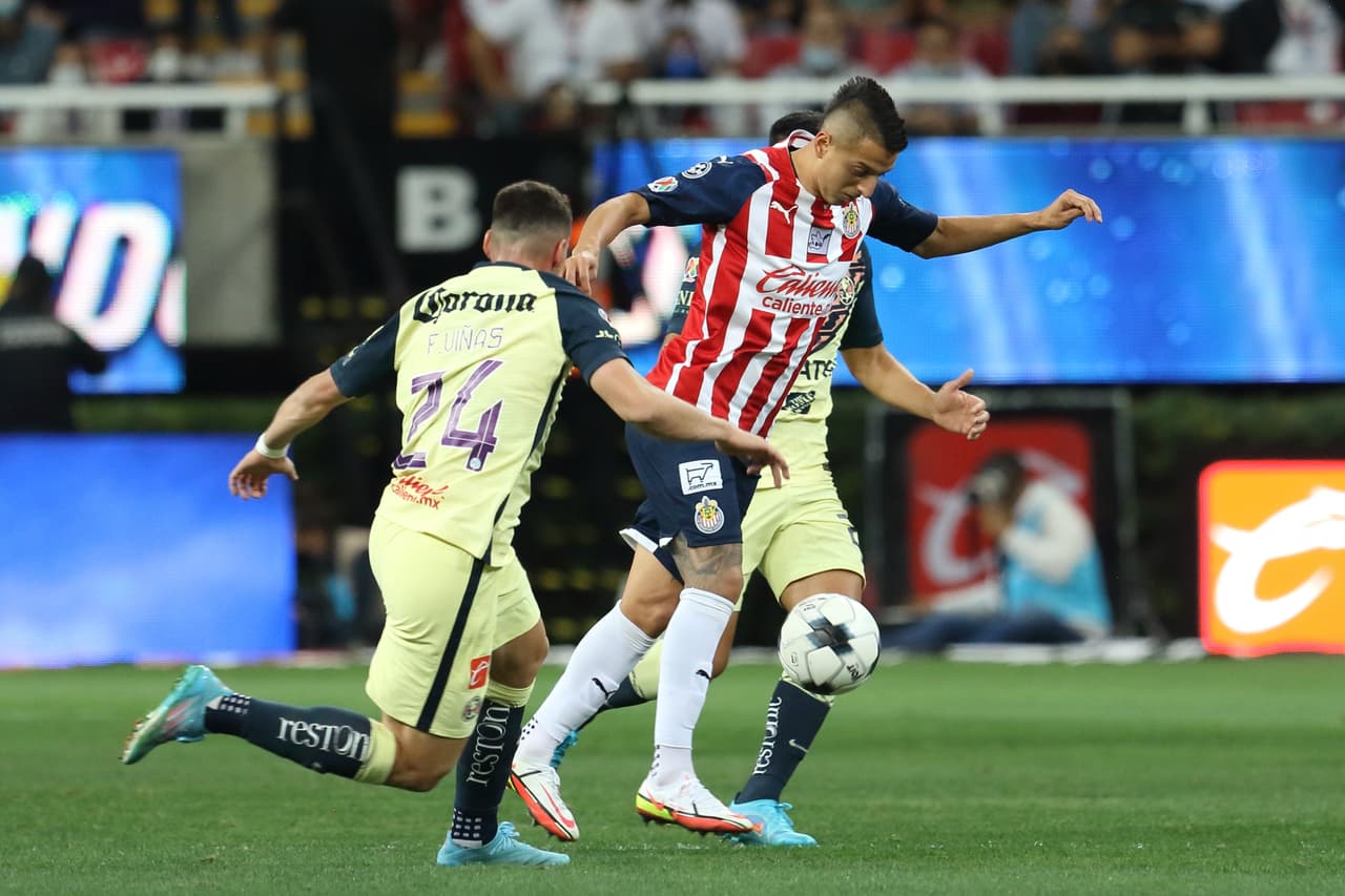 El Guadalajara y las Águilas brindaron un duelo poco espectacular en el Estadio Akron, aunque los locales tuvieron mejores oportunidades para marcar.