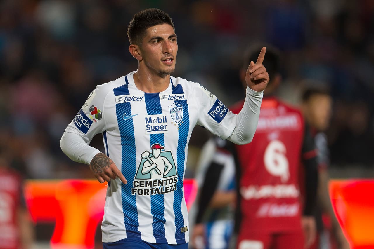 El volante Víctor Guzmán es uno de los jugadores con rendimiento más estable en la Liga MX con Pachuca. Este mexicano de 21 años tiene proyección internacional.