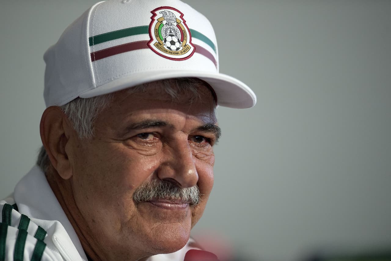 "Vengo a hacer un trabajo 100 por ciento con un grupo que puede usarse a corto o largo plazo", advirtió Ferretti sobre su convocatoria.