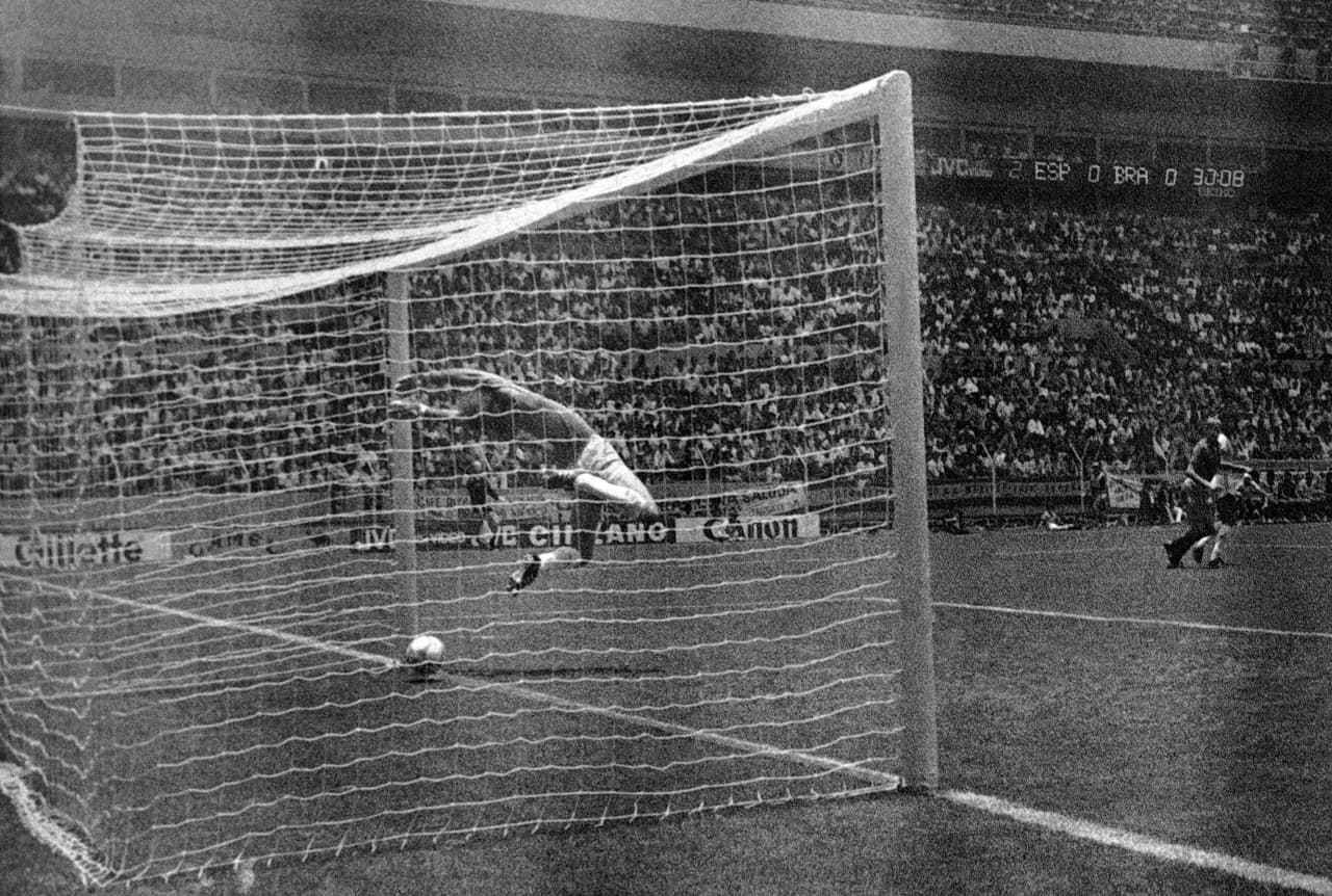 En el Mundial de México en 1986, España pudo haber empatado contra Brasil en los octavos de final, pero un tanto de Michel González no fue convalidado.