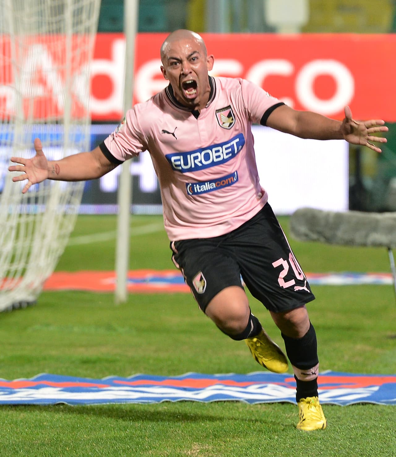 A pesar del buen fútbol de Arévalo Ríos, el Palermo descendió y no hizo válida la opción de compra al Club Tijuana.