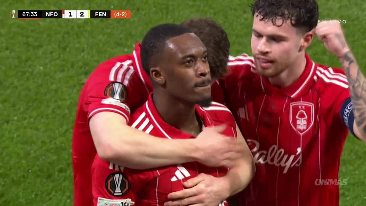 Hudson-Odoi firma golazo y amplía la ventaja del Nottingham Forest