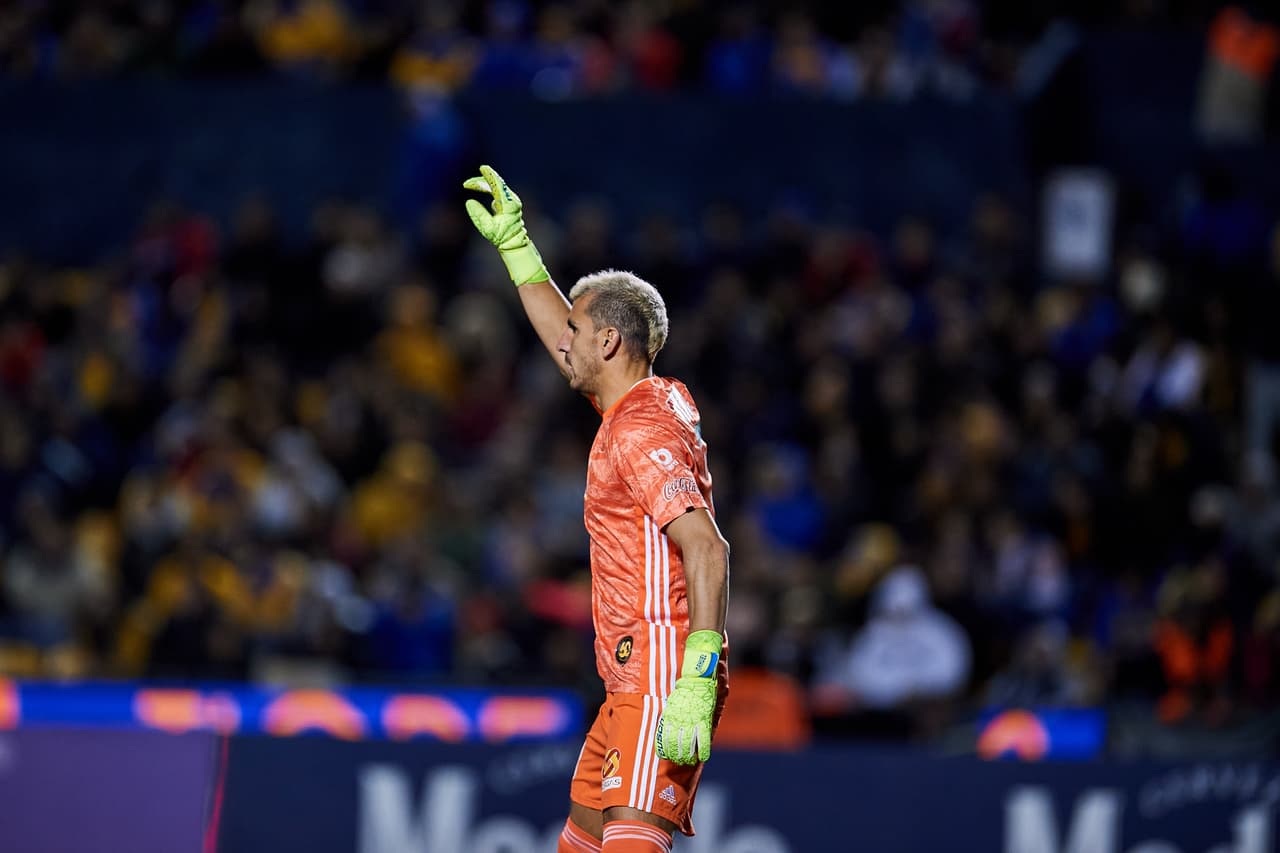 En el minuto 90+4’ Nahuel se elevó en el área chica y con un cabezazo resolvió el encuentro.