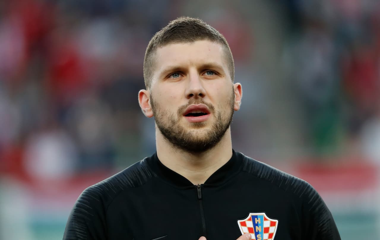 Ante Rebic se presenta a exámenes médicos con el Milán.