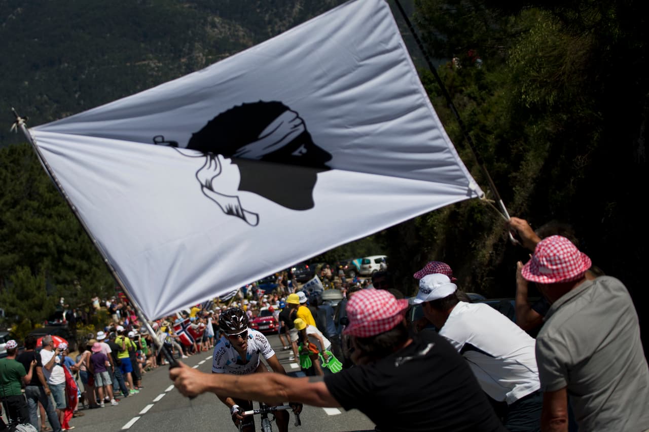 'La Cabeza del Moro' ha sido tomada por el grupo terrorista corso FLNC.