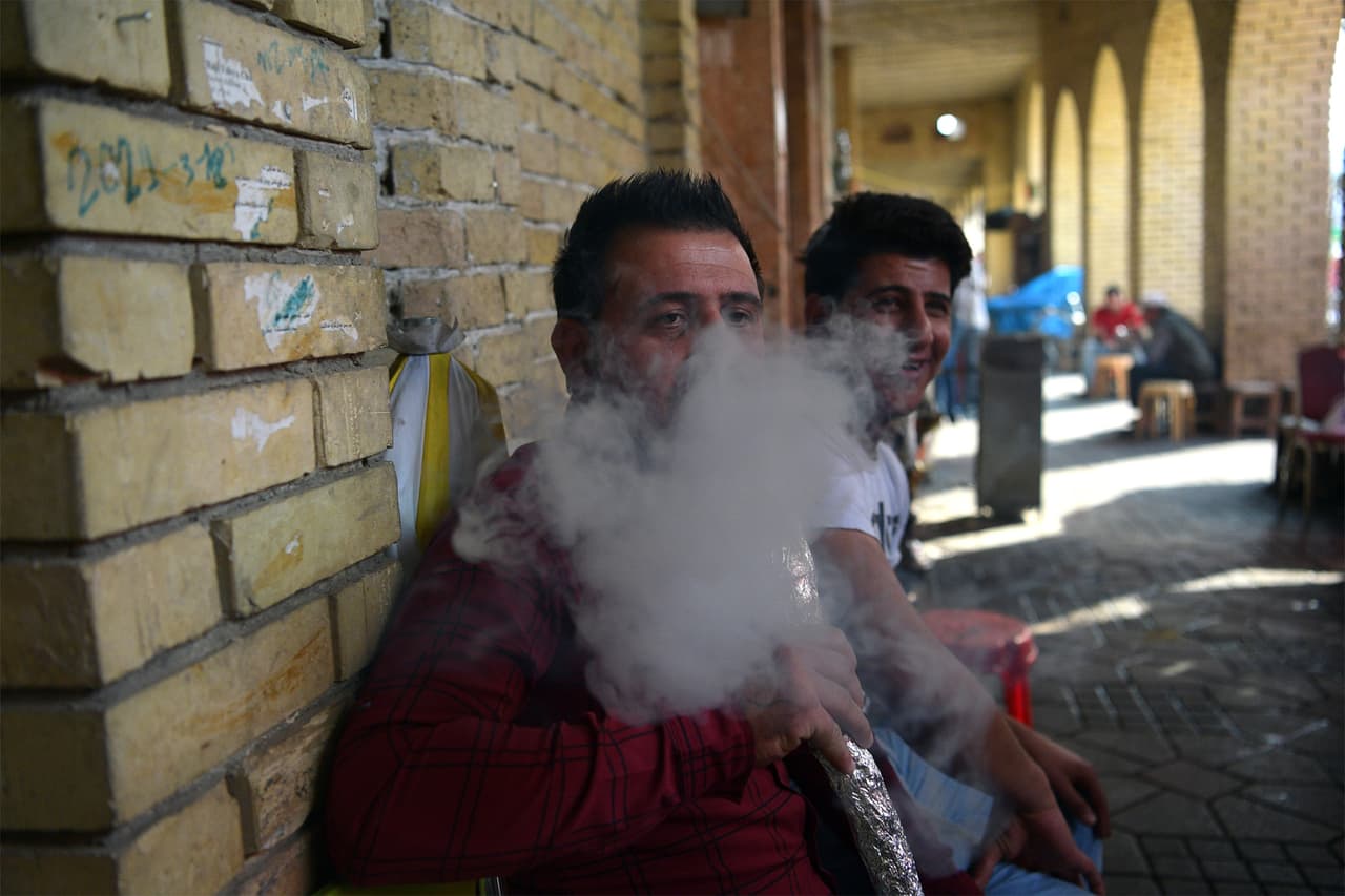 Futbolista argelino es castigado dos años por fumar una pipa con coca