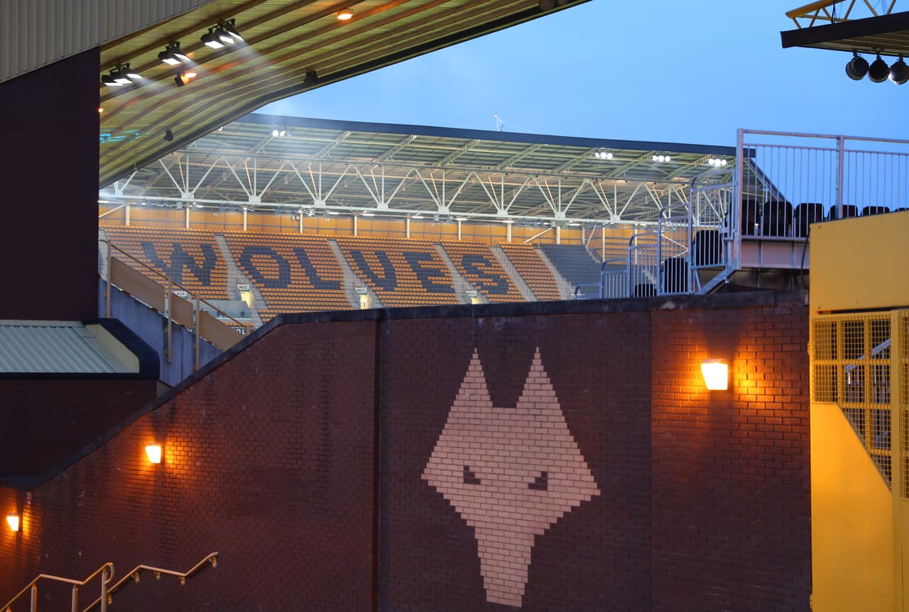 El Molineux Stadium recibe a un visitante que llega necesitado, muy cerca de los puestos de descenso.