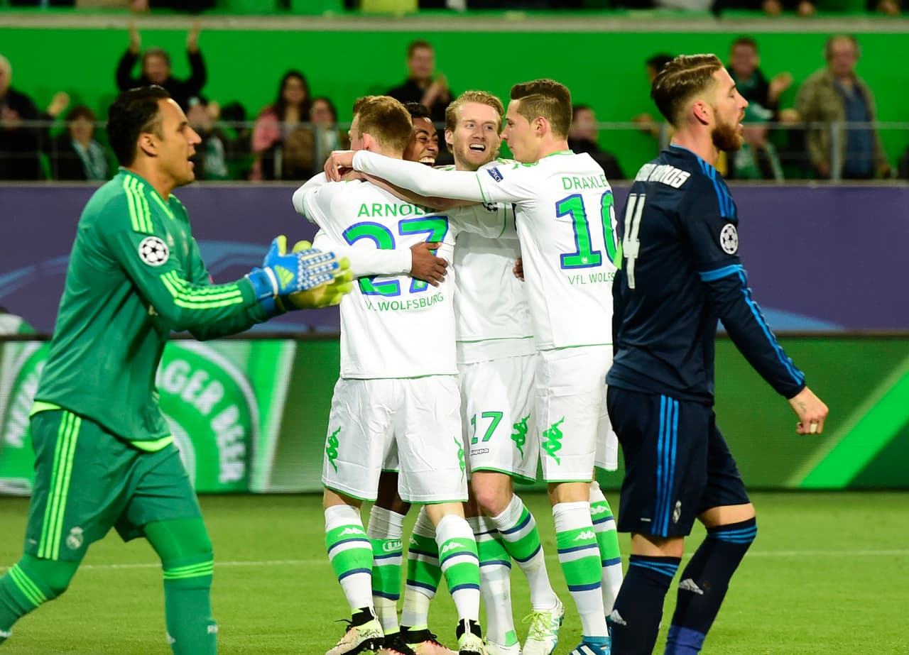 Wolfsburgo sorprendió en Alemania a Real Madrid y lo venció 2-0, en un resultado en la ida de cuartos de final que incluso fue corto por el comienzo del partido.