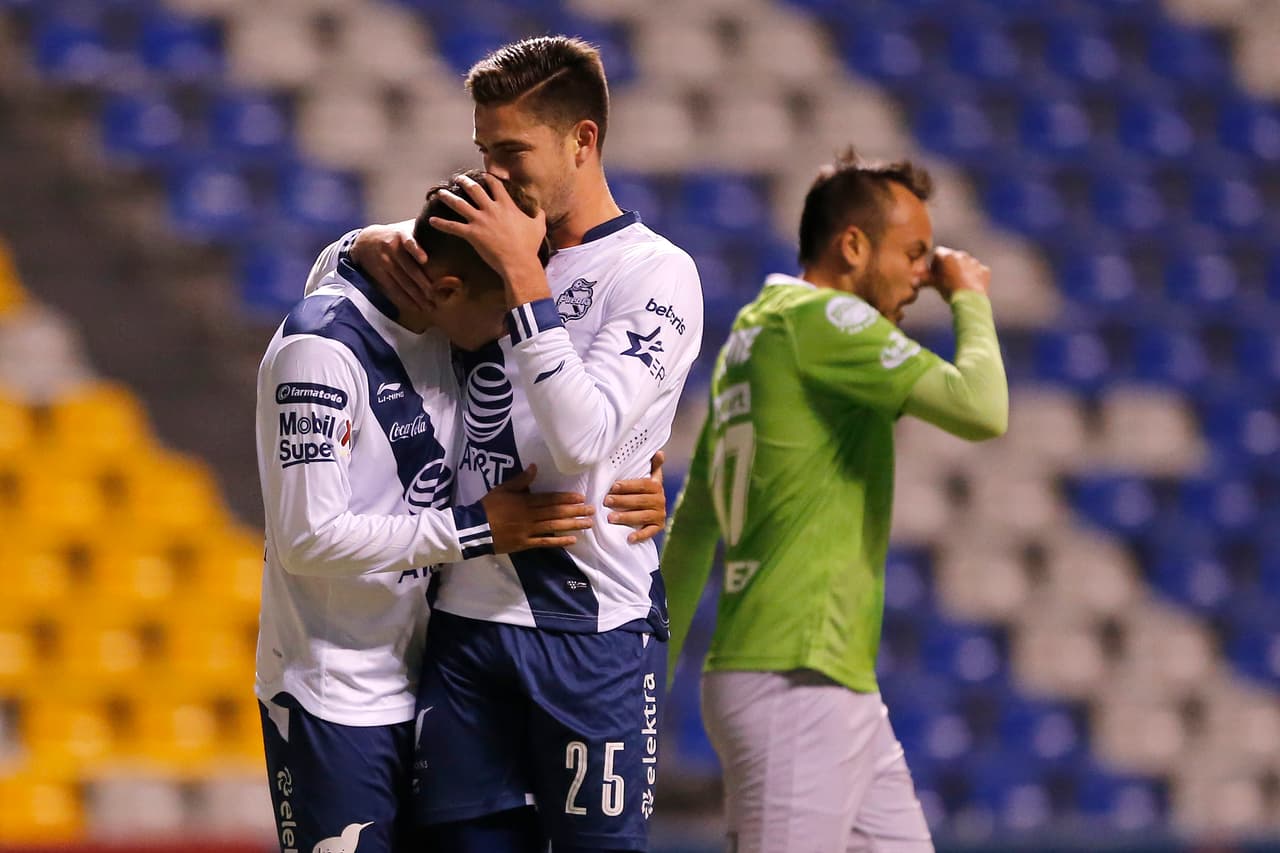 Y la resistencia de los fronterizos no duró mucho. A los 18 minutos Jonathan Espericueta, desde los 11 pasos, convirtió el 1-0 en favor de los dirigidos de Enrique Meza.