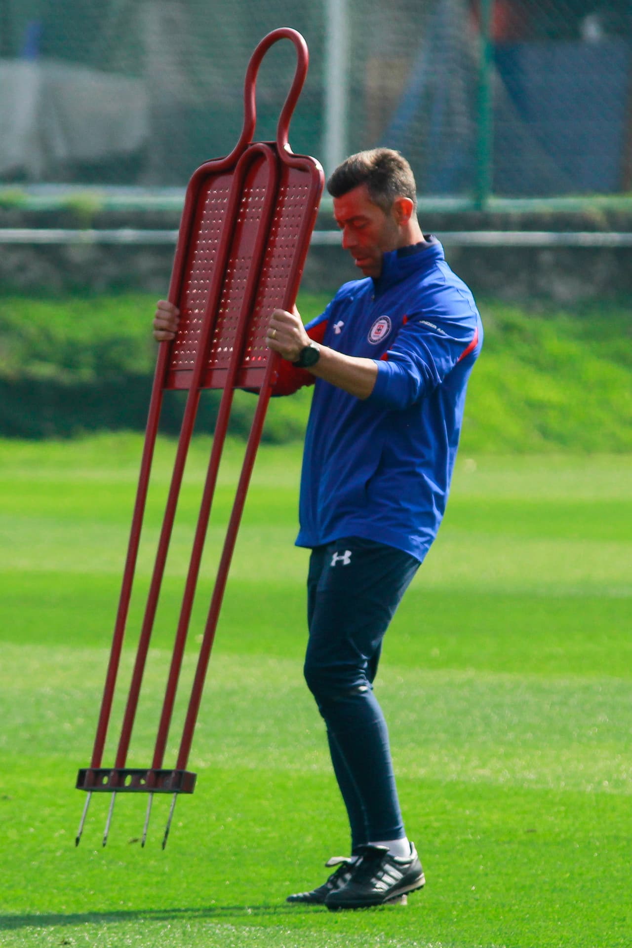 El trabajo del técnico ha logrado un valioso resultado como la mejor defensa con apenas 13 goles en 17 juegos, aunque con 26 goles, siendo la sexta delantera más efectiva entre los ocho clasificados.