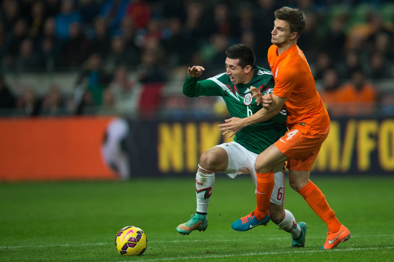 El último enfrentamiento entre ambas selecciones fue en noviembre de 2014 cuando los mexicanos se impusieron 3-2 con un doblete de Carlos Vela.