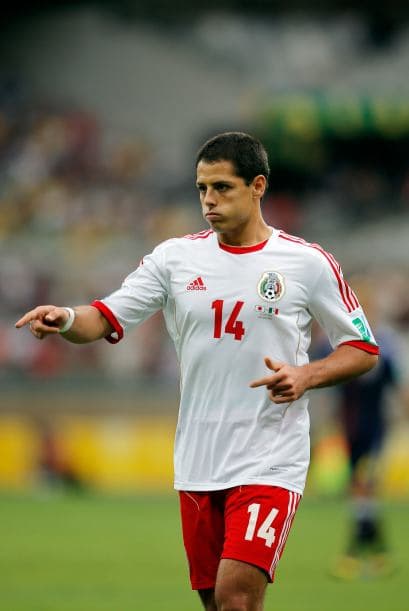 Para el Mundial Sub-20 realizado en el 2007 Hernández ya competía con Carlos Vela por la posición de delantero titular. Javier anotó 1 gol en 3 juegos que disputó con la selección en ese torneo.