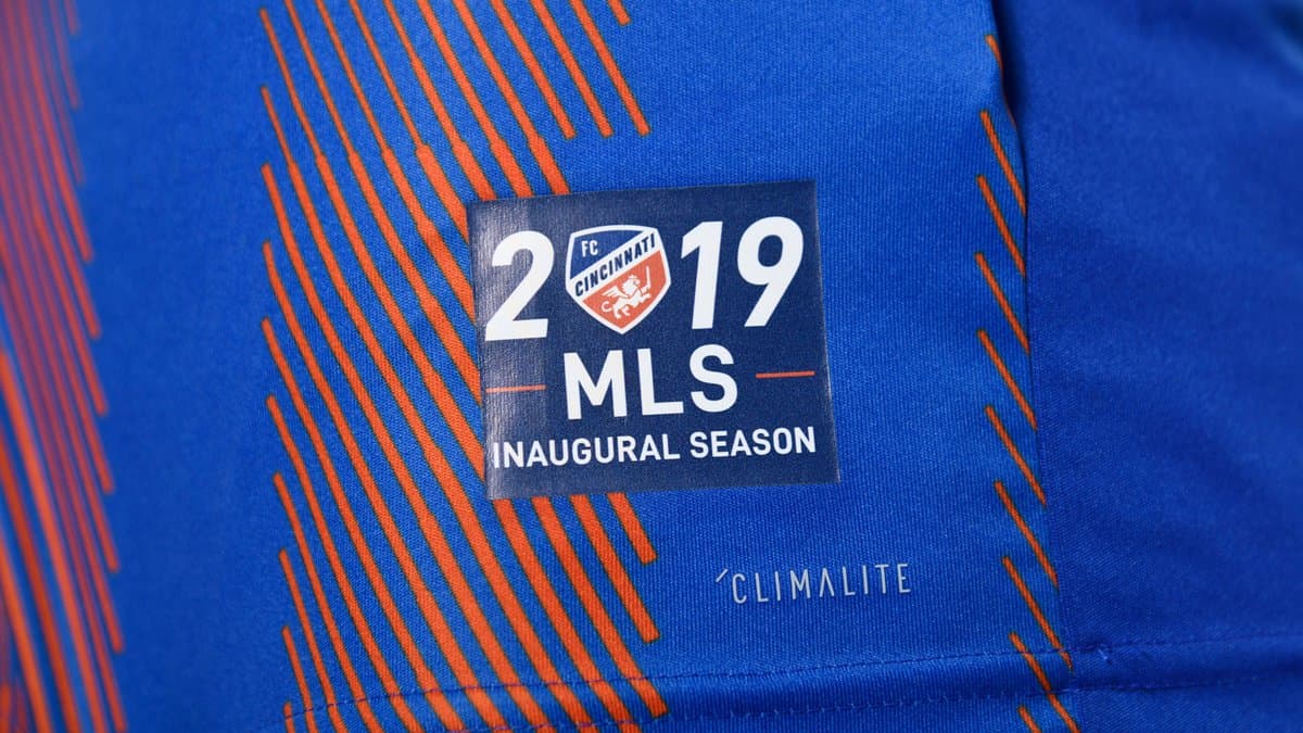 El sello de la MLS está presente en los nuevos uniformes. (FC Cincinnati)