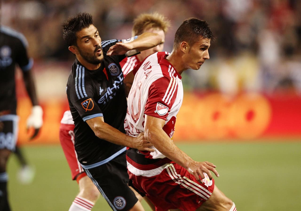 Matt Miazga. El juevenil defensa del NY Red Bulls aprobó con creces cómo dominar a uno de los delanteros más peligrosos de la liga, David Villa.