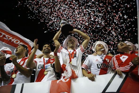 El club argentino River Plate volvió a ganar un torneo continental al vencer al Atlético Nacional en la Copa Sudamericana 2014.