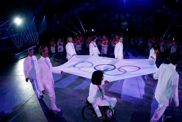 Los XVII Juegos Panamericanos quedaron inaugurados con una espectacular ceremonia y el desfila de las 41 naciones que participaran en Toronto, Canadá.