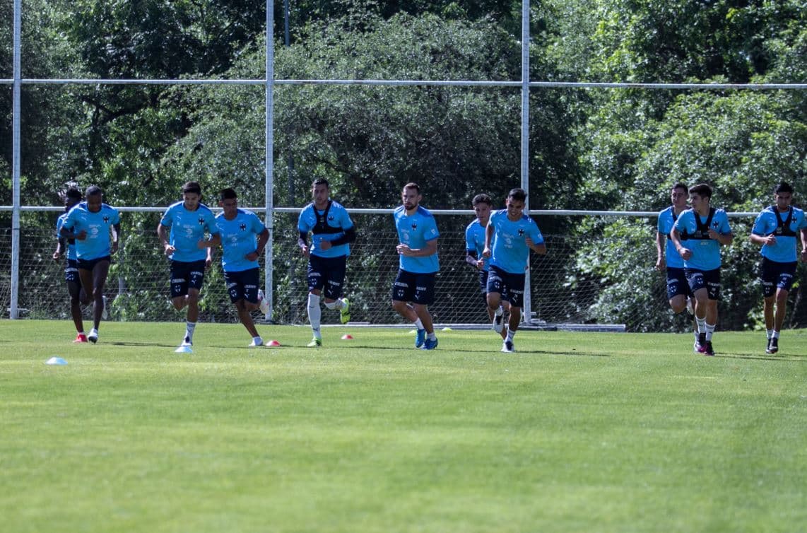 Rayados libra cuatro obstáculos y no pone pretextos tras críticas