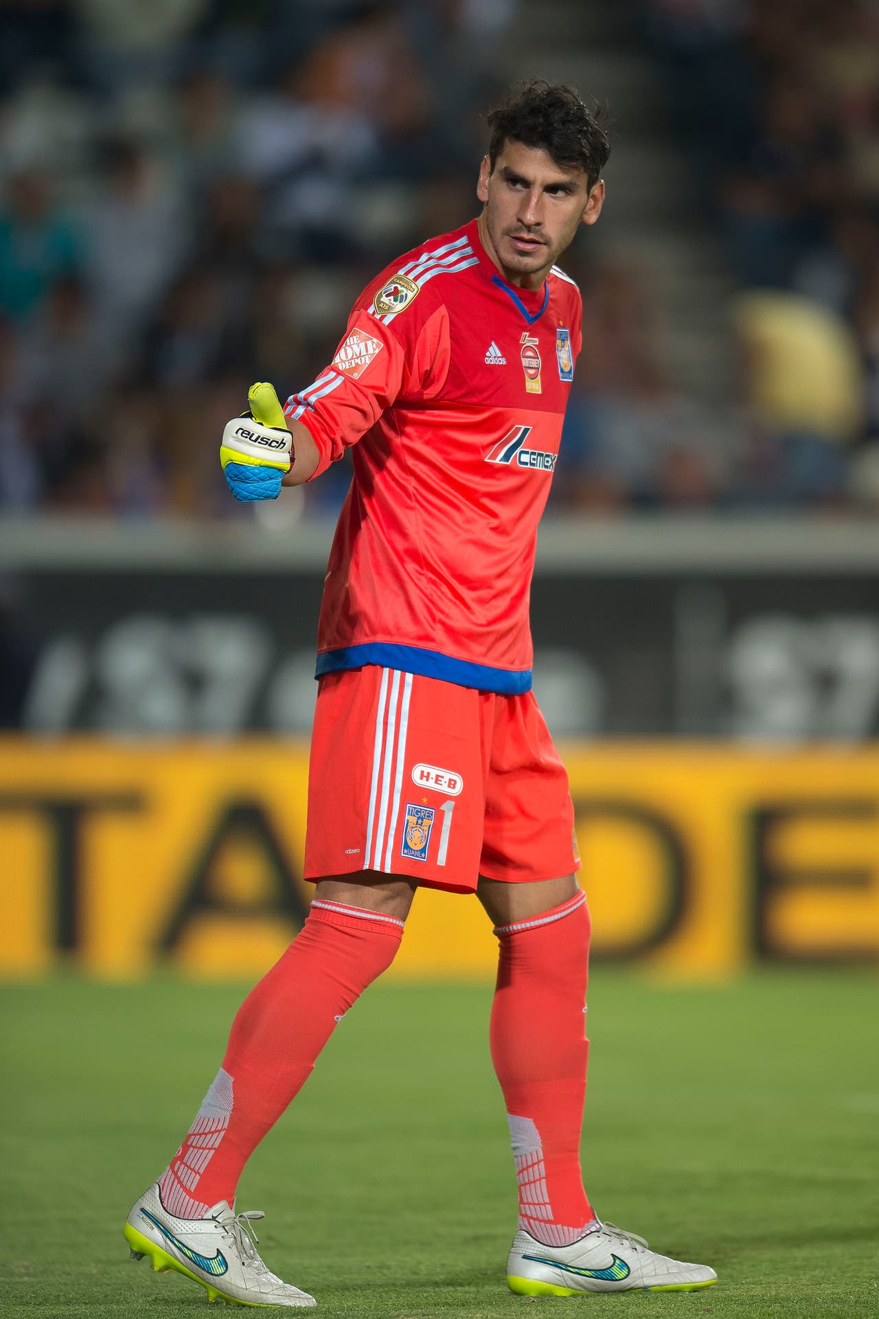 PORTERO - Nahuel Guzmán,- Tigres.- El arquero del equipo felino suma 43 puntos y su valor en el UD Fantasy es de $5.8 millones.