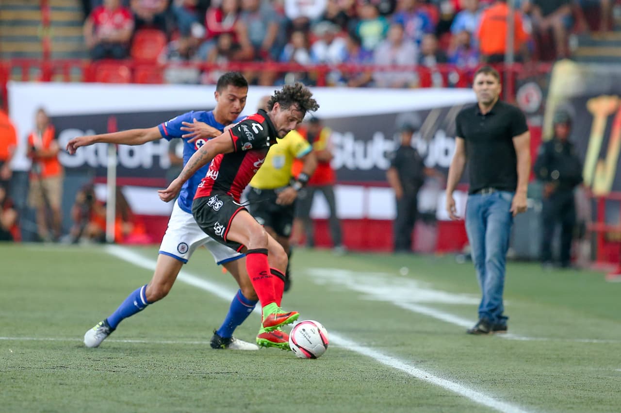 El juego estuvo lleno de errores, pero durante los 90 minutos los capitalinos fueron superiores.