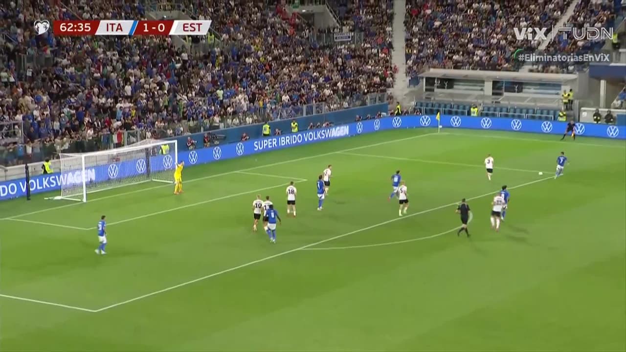 ¡Karl Hein volvió a salvar! El portero de Estonia sigue siendo figura ante Italia