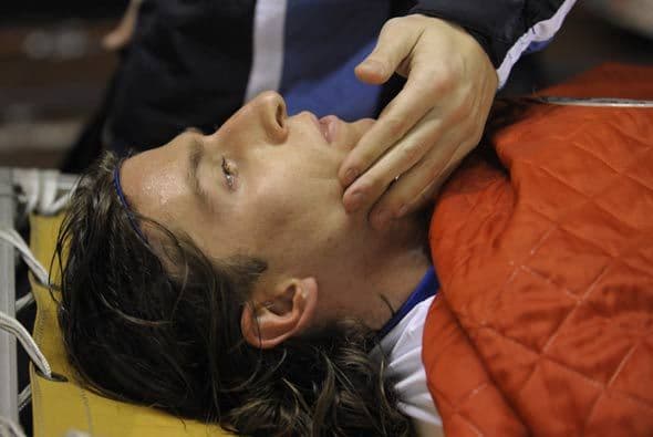 Filipe Luis fue trasladado a un hospital, donde diagnosticaron rutura y luxación de tobillo.