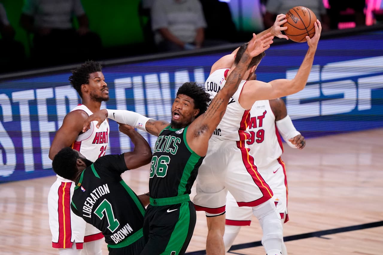 Boston se impuso en el quinto juego 121-108 y los de Miami no pueden liquidar la Final de Conferencia. | En el tercer cuarto los Boston Celtics definieron el juego; Jason Tatum se despachó con 31 puntos y fue el máximo anotador del partido.
